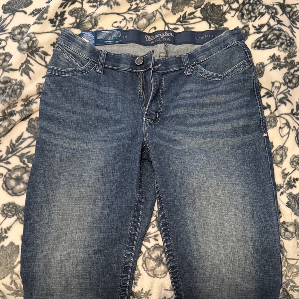 Wrangler Women's Medium Blue Skinny Jeans
